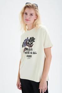 T-shirt - ecru offre à 22,95€ sur ZEB