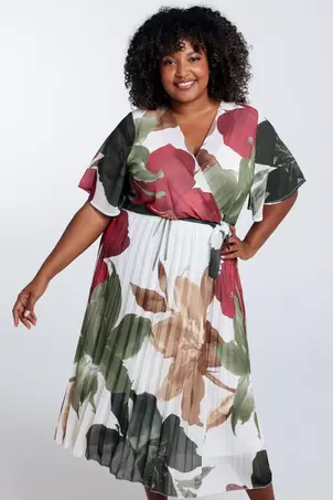 Robe longue plissée à fleurs offre à 69,99€ sur Cassis