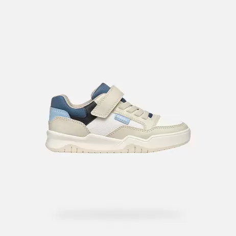 PERTH GARÇON offre à 550059,9€ sur Geox