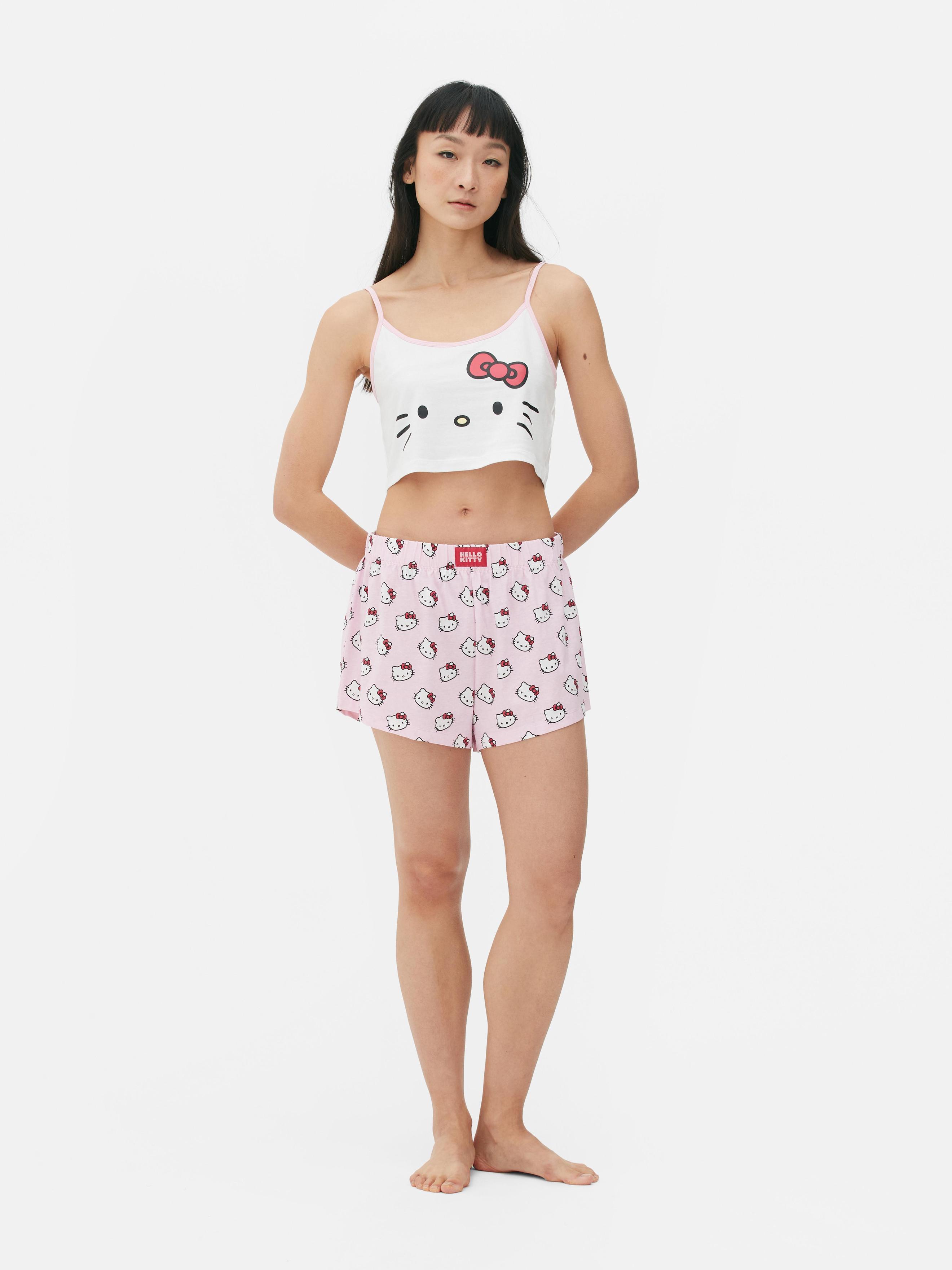 Ensemble pyjama caraco et short Hello Kitty 50e anniversaire offre à 11€ sur Primark