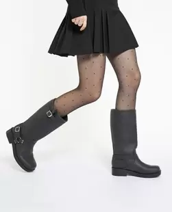 Bottes esprit motard avec brides et boucles offre à 39,99€ sur Pimkie