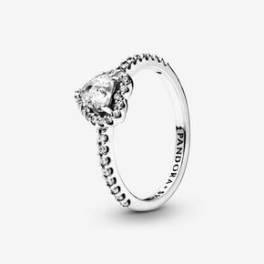 Elevated Heart Ring offre à 79€ sur Pandora