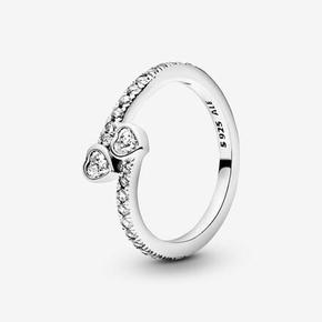 Two Sparkling Hearts Ring offre à 69€ sur Pandora