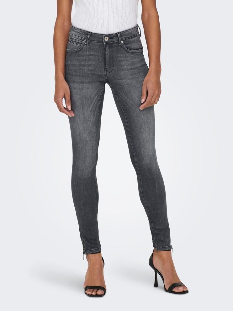 Jeans Skinny Fit Taille moyenne offre à 39,99€ sur ONLY