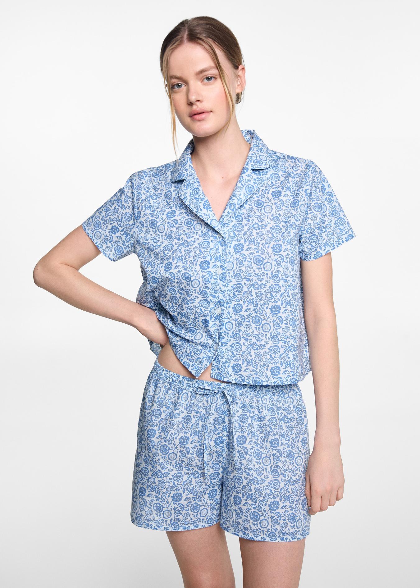 Pyjama court imprimé offre à 29,99€ sur Mango