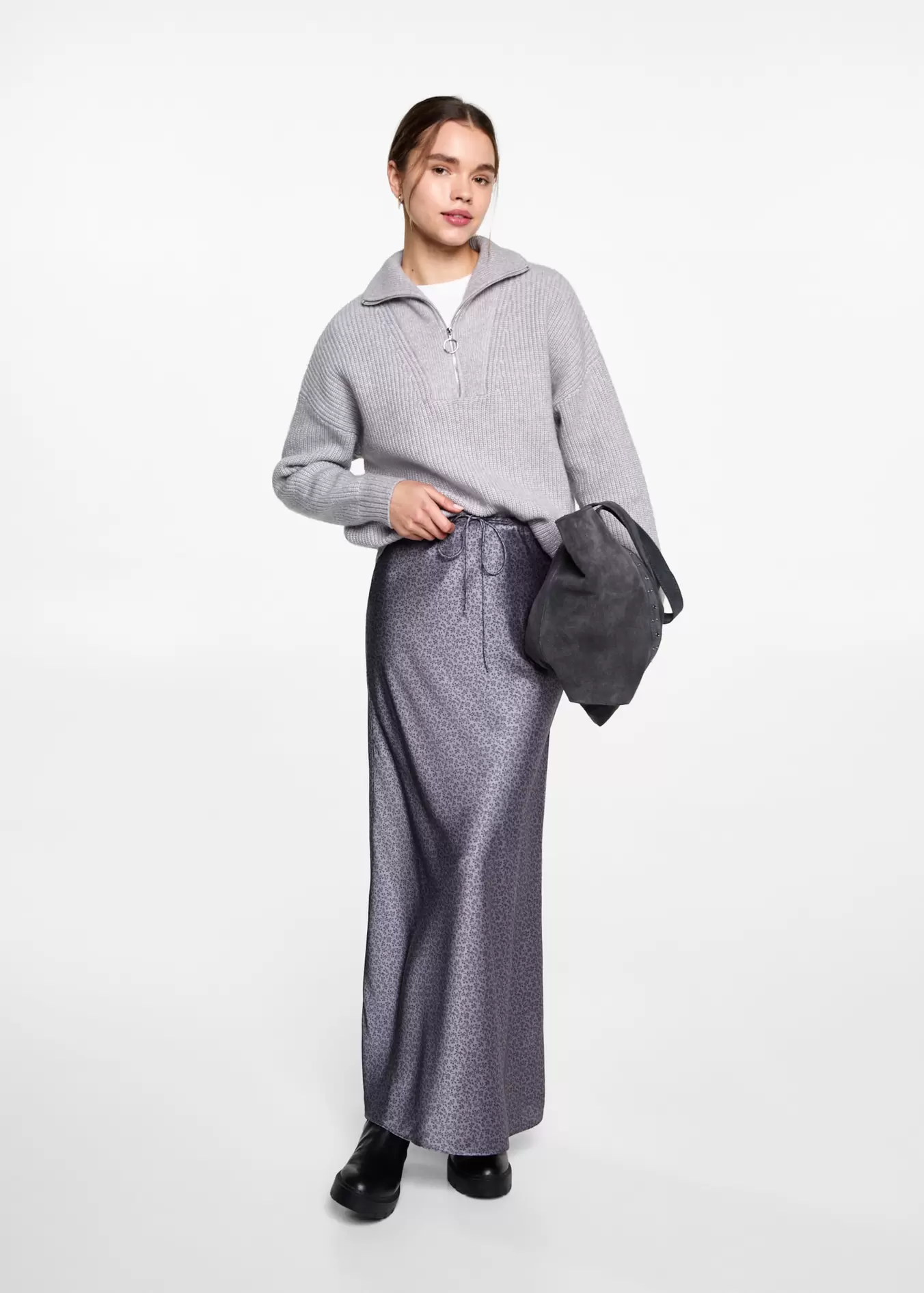 Jupe satinée imprimée offre à 22,99€ sur Mango