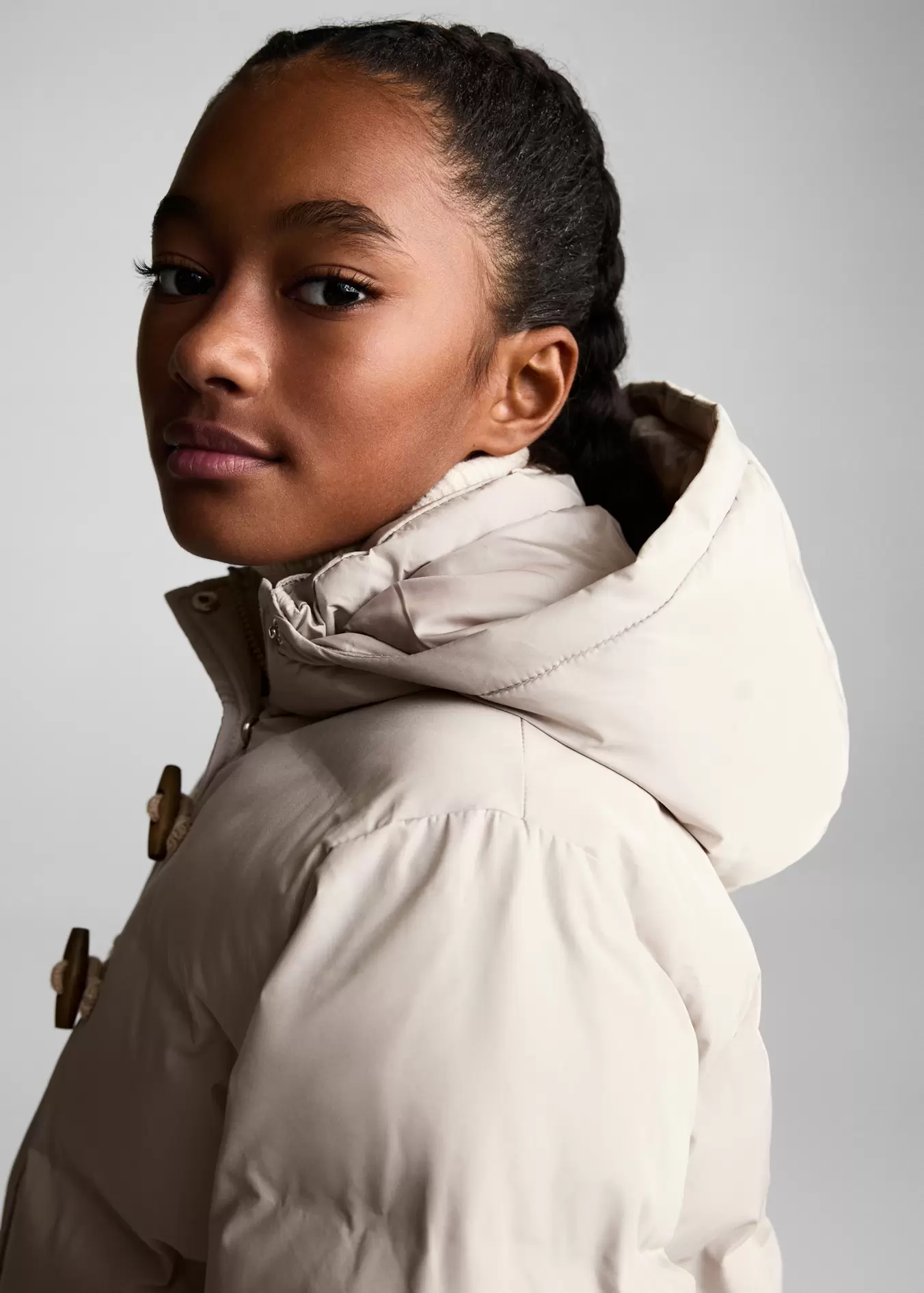 Anorak matelassé capuche offre à 22,99€ sur Mango